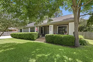 511 W Val Verde St, Brenham, TX 77833 - Photo 3