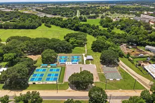 511 W Val Verde St, Brenham, TX 77833 - Photo 31