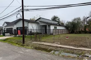 3510 Cobb St, Houston, TX 77004 - Photo 1