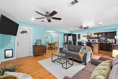 939 17th Street, Dickinson, TX 77539 - Photo 5