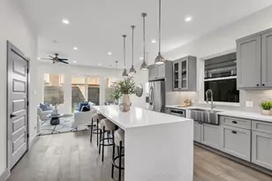 1207 E 28th St, Houston, TX 77009 - Photo 1