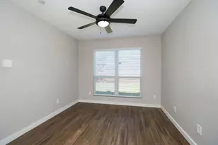 2214 Holly Knoll St, Houston, TX 77077 - Photo 23