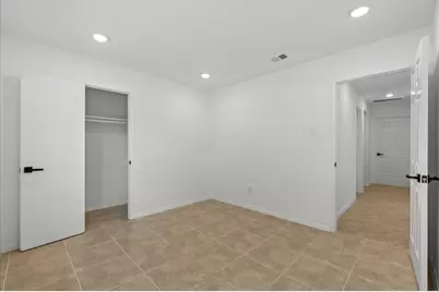 9930 Valley Lake Drive, Houston, TX 77078 - Photo 5