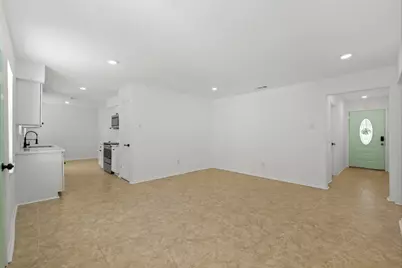 9930 Valley Lake Drive, Houston, TX 77078 - Photo 15