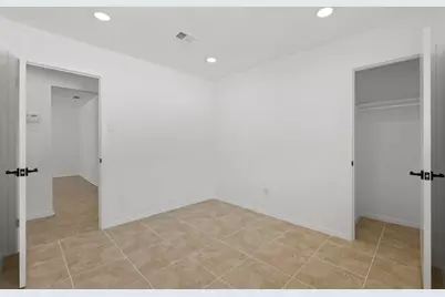 9930 Valley Lake Drive, Houston, TX 77078 - Photo 9