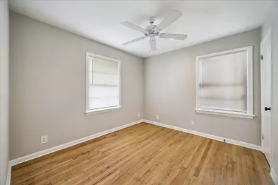 5042 Viking Drive, Houston, TX 77092 - Photo 9