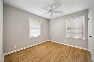 5042 Viking Dr, Houston, TX 77092 - Photo 9
