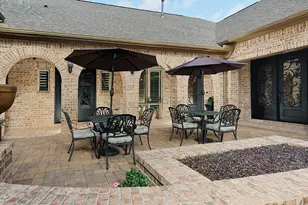 22 Lake Reverie Pl, The Woodlands, TX 77375 - Photo 3