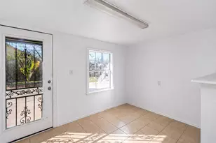 8004 Mendez St, Houston, TX 77029 - Photo 7