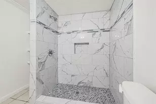 8004 Mendez St, Houston, TX 77029 - Photo 9