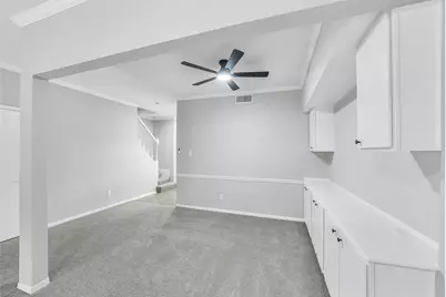 14703 Barryknoll Lane #11, Houston, TX 77079 - Photo 7