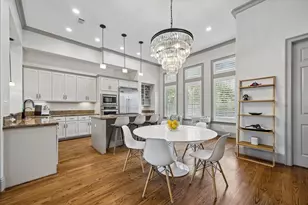 2105 Argonne St, Houston, TX 77019 - Photo 11