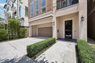 2105 Argonne St, Houston, TX 77019 - Photo 3