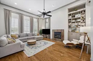 2105 Argonne St, Houston, TX 77019 - Photo 5