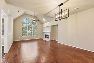 56 Lakeridge Dr, The Woodlands, TX 77381 - Photo 5