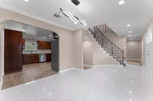 420 E Lake Dr, Livingston, TX 77351 - Photo 7