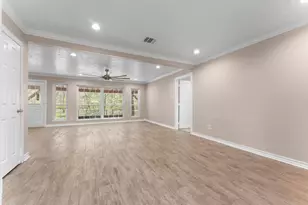 420 E Lake Dr, Livingston, TX 77351 - Photo 19