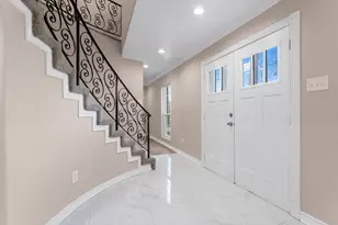 420 E Lake Dr, Livingston, TX 77351 - Photo 3