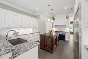 1 Ourlane Ct, Houston, TX 77024 - Photo 19