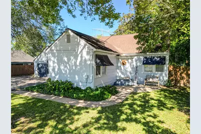 440 W Brazos Avenue, West Columbia, TX 77486 - Photo 1