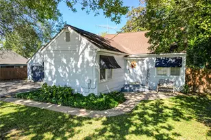 440 W Brazos Ave, West Columbia, TX 77486 - Photo 1