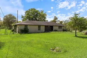 721 County Rd 239, Bay City, TX 77414 - Photo 25