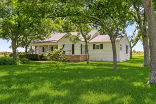 742 Co Rd 107, Boling, TX 77420 - Photo 23