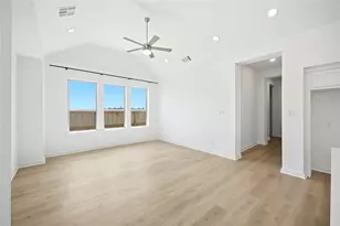 11915 S Pavillion Dr, Mont Belvieu, TX 77523 - Photo 15