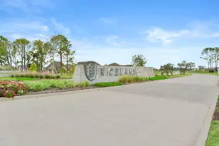 11915 S Pavillion Dr, Mont Belvieu, TX 77523 - Photo 45