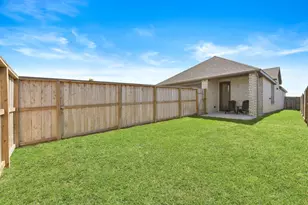 11915 S Pavillion Dr, Mont Belvieu, TX 77523 - Photo 41