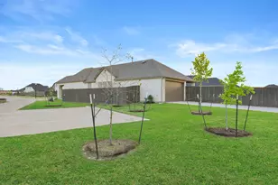 11915 S Pavillion Dr, Mont Belvieu, TX 77523 - Photo 43