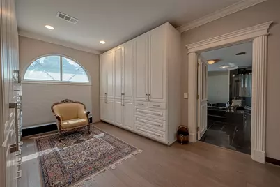 12445 Memorial Drive, Houston, TX 77024 - Photo 31