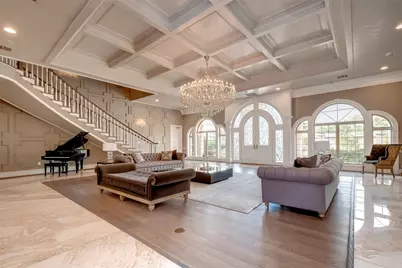 12445 Memorial Drive, Houston, TX 77024 - Photo 5