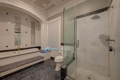 12445 Memorial Drive, Houston, TX 77024 - Photo 35