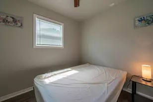 5742 Schevers St, Houston, TX 77033 - Photo 29