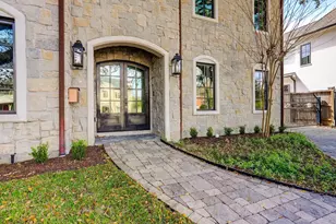 3749 Olympia Dr, Houston, TX 77019 - Photo 37