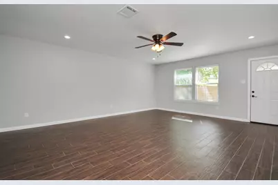 15426 Appleridge Drive, Houston, TX 77489 - Photo 19