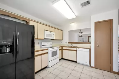 17271 Saturn Lane, Houston, TX 77058 - Photo 11