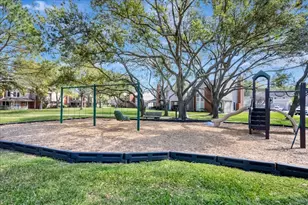 17271 Saturn Ln, Houston, TX 77058 - Photo 37