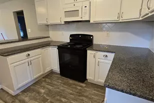 511 S Roosevelt Ave, Cleveland, TX 77327 - Photo 5