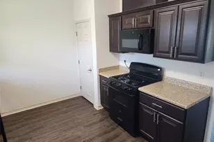 2510 24th St, Dickinson, TX 77539 - Photo 9