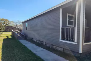 2510 24th St, Dickinson, TX 77539 - Photo 15