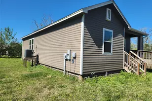 2510 24th St, Dickinson, TX 77539 - Photo 13