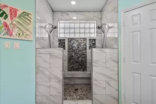 45 Dolphin St, Bayou Vista, TX 77563 - Photo 27