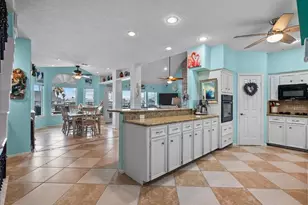 45 Dolphin St, Bayou Vista, TX 77563 - Photo 15