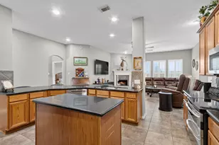 2410 Avalon Trace Ln, Pearland, TX 77581 - Photo 23