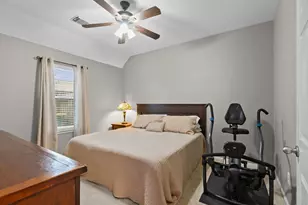 2410 Avalon Trace Ln, Pearland, TX 77581 - Photo 29