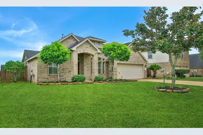 2410 Avalon Trace Lane, Pearland, TX 77581 - Photo 3