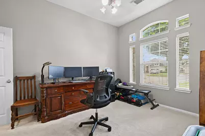 2410 Avalon Trace Lane, Pearland, TX 77581 - Photo 11