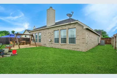 2410 Avalon Trace Lane, Pearland, TX 77581 - Photo 35